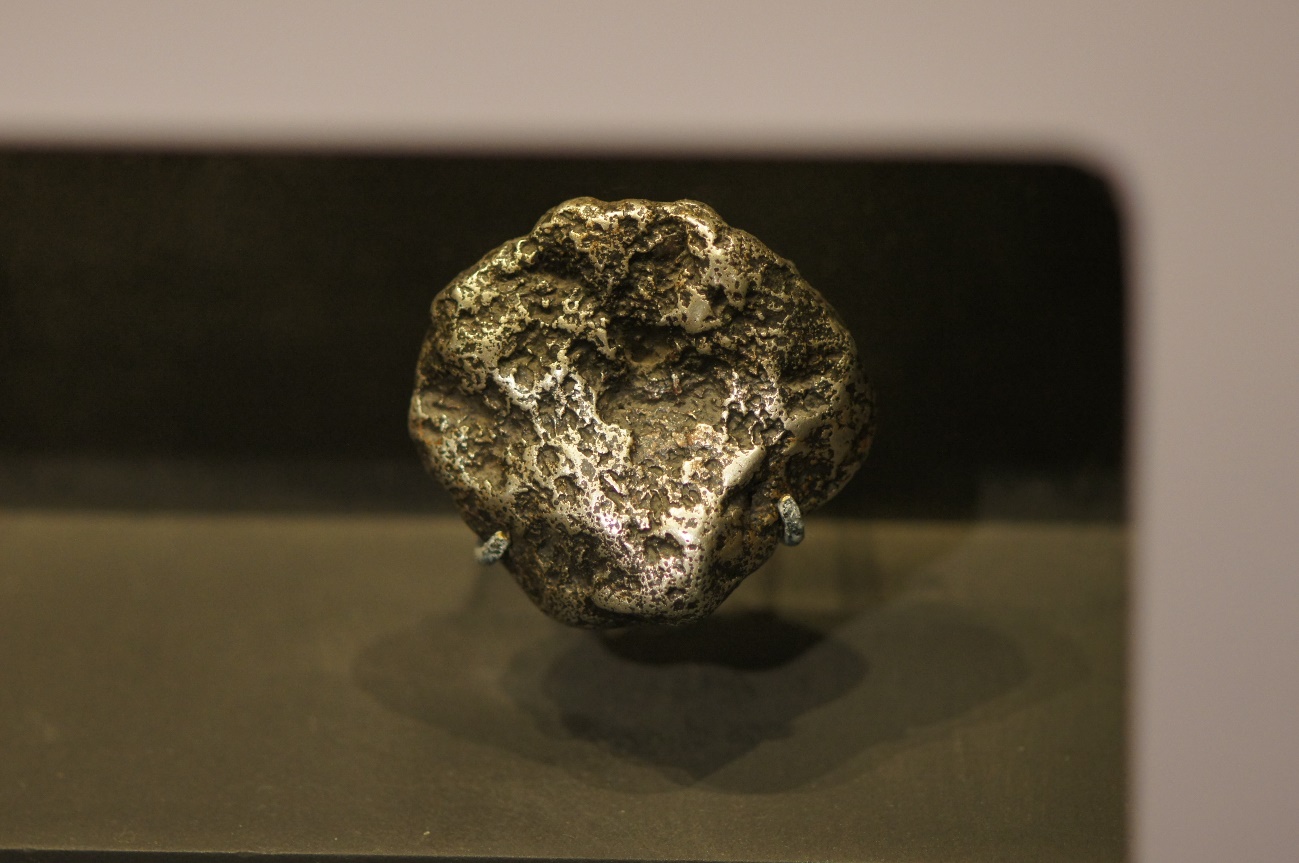 C:\Users\ELENA VINDEL\Documents\FOTOS DE MINERALES Y ROCAS\DSC00732.JPG