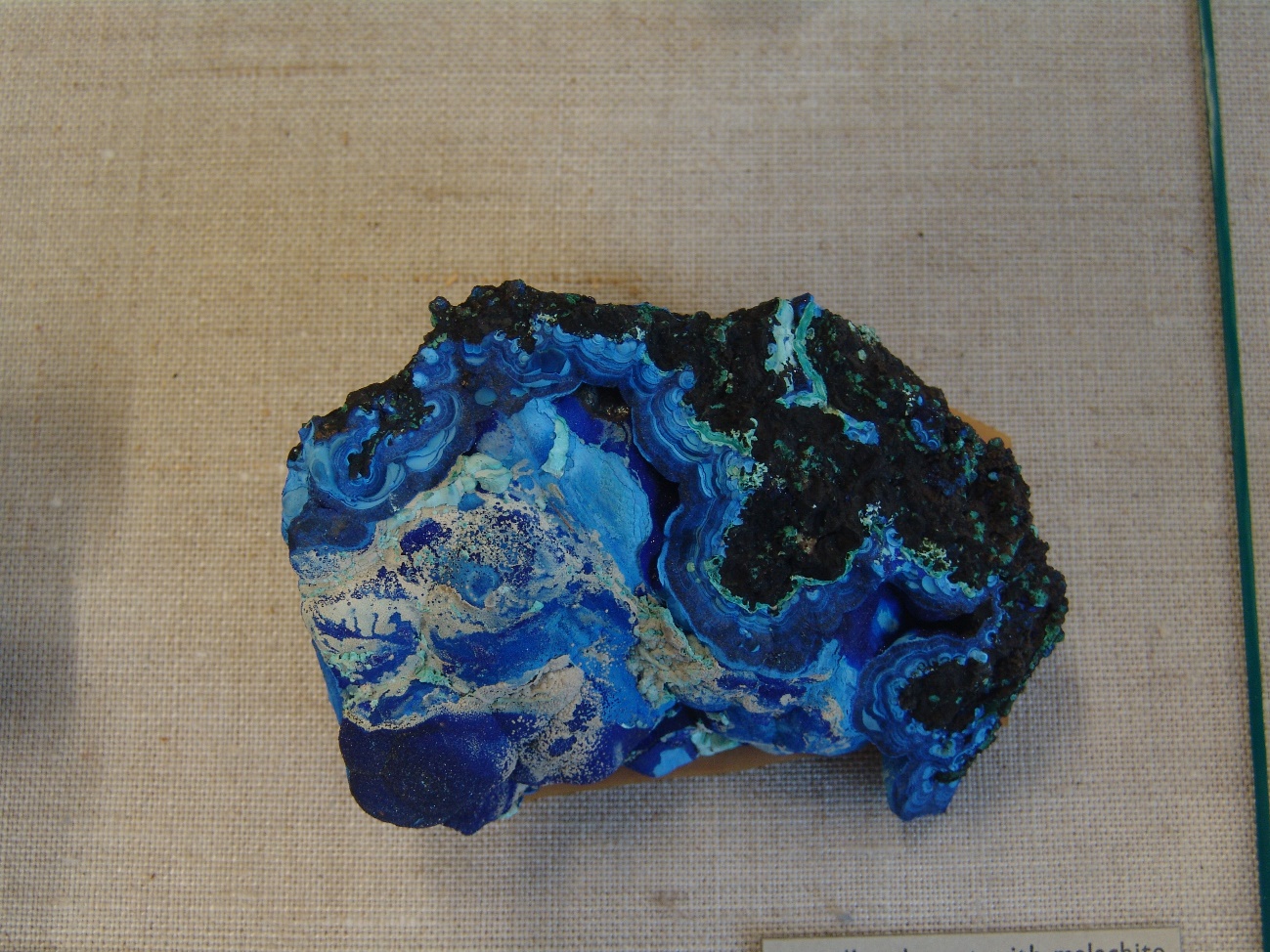 C:\Users\ELENA VINDEL\Documents\FOTOS MUSEO LONDRES\AZURITA9.JPG