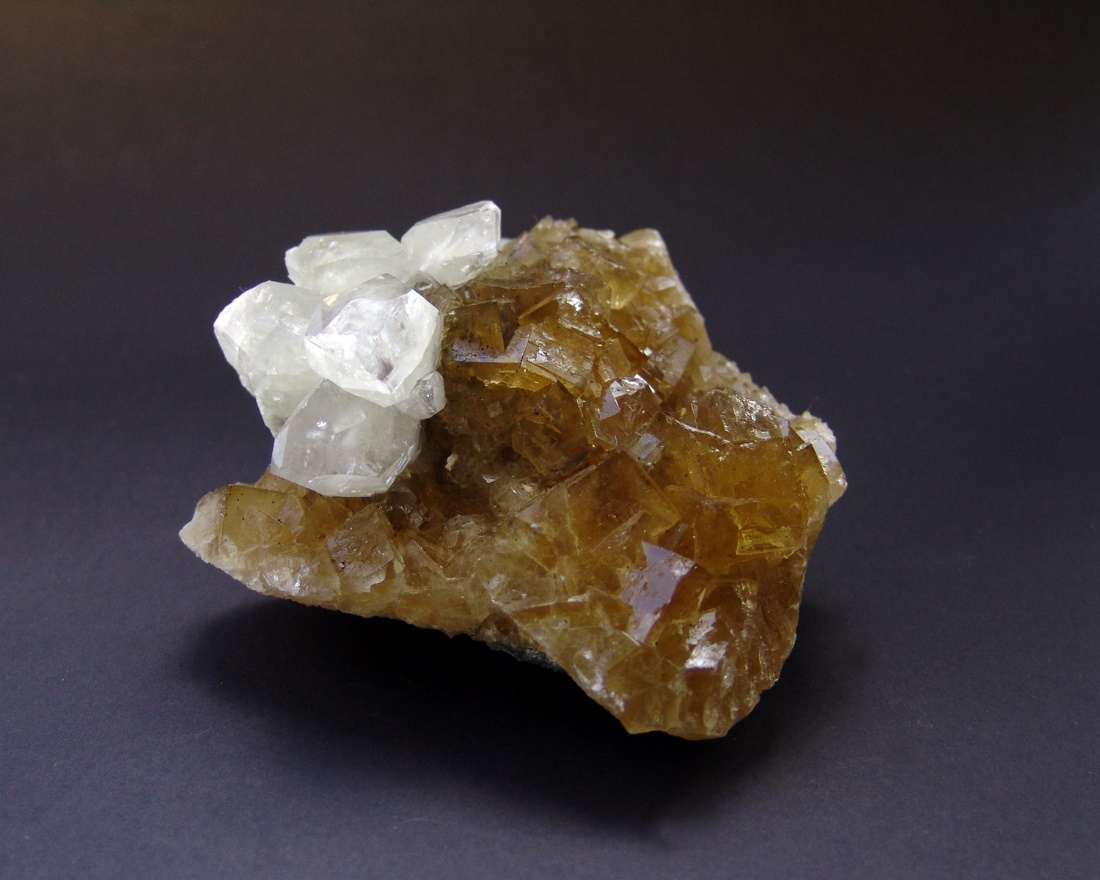 E:\1_DOCUMENTOS\GEOIMAGENES\GEOIMAGENES MA\Figura 7D. Fluorita amarilla.jpg