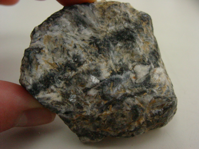 E:\1_DOCUMENTOS\SILICATOS\imagenes minerales\FOTOSNOSILICATOS VISU\Carbonatos\Magnesita III.jpg