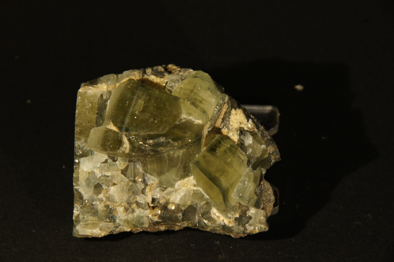 F:\Caja F2\APATITO1.JPG