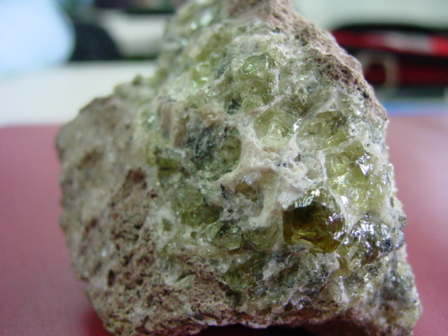 G:\1_DOCUMENTOS\SILICATOS\imagenes minerales\FOTOSNOSILICATOS VISU\Fosfatos\Apatito I.jpg